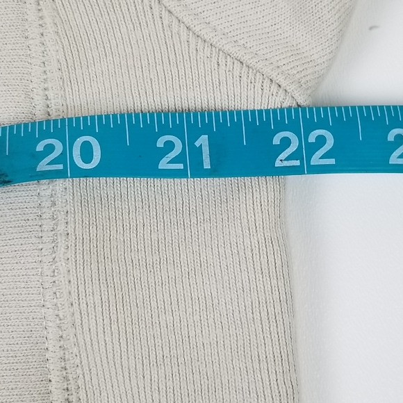 Champion Men's Reverse Weave Hoodie! - Picture 8 of 13